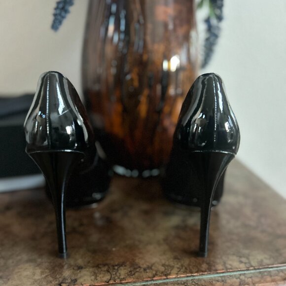 Brian Atwood Black Patent Leather Pumps - Size 9 - Picture 3 of 6